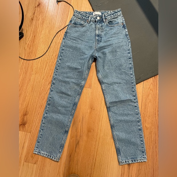 Zara High rise mom jeans - Picture 2 of 4